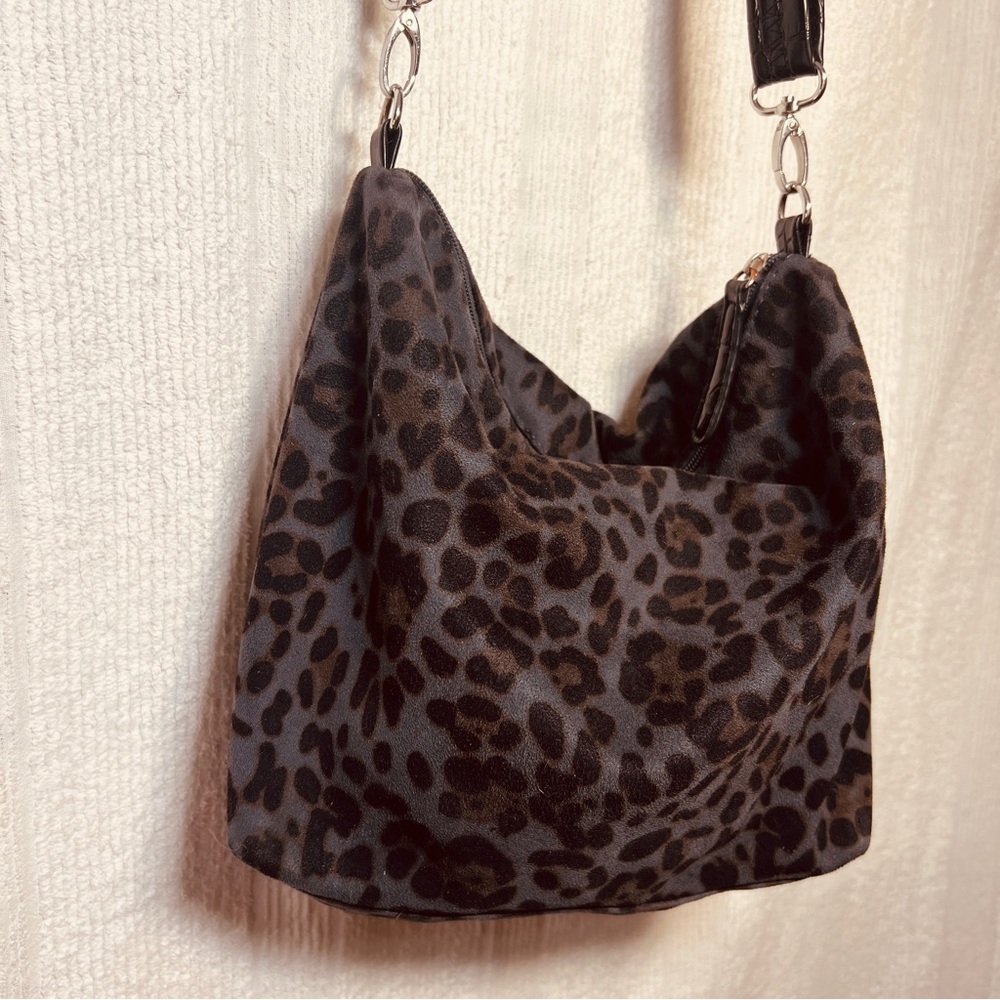 Bag Blue Crossbody Purse Slouchy Handbag Leopard Cheetah Animal Print Clarks Med